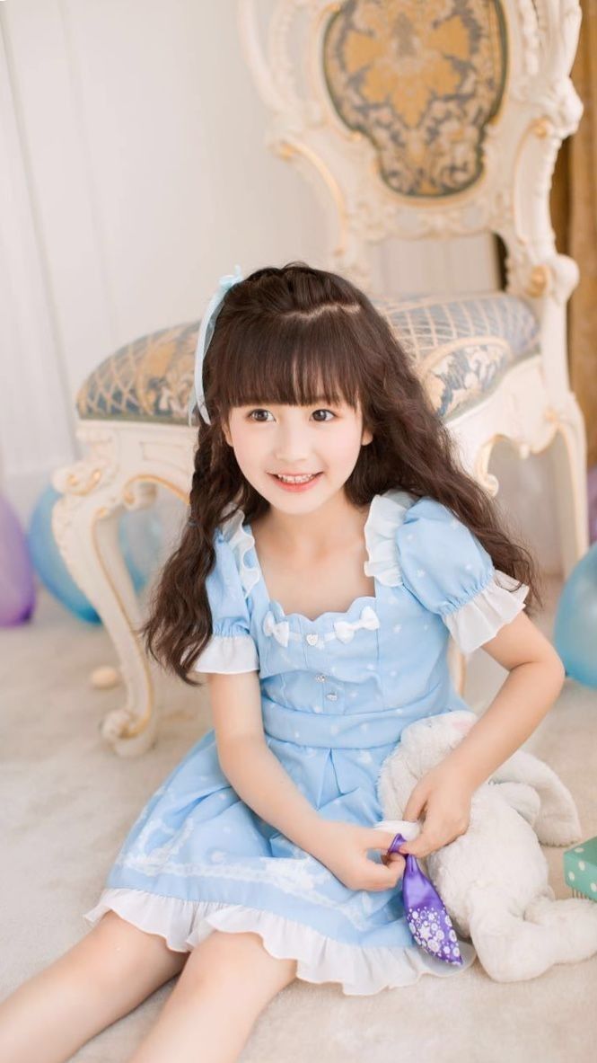 惹き込まれる女の子の目の描き方！プロ直伝の透明感と最新黄金比