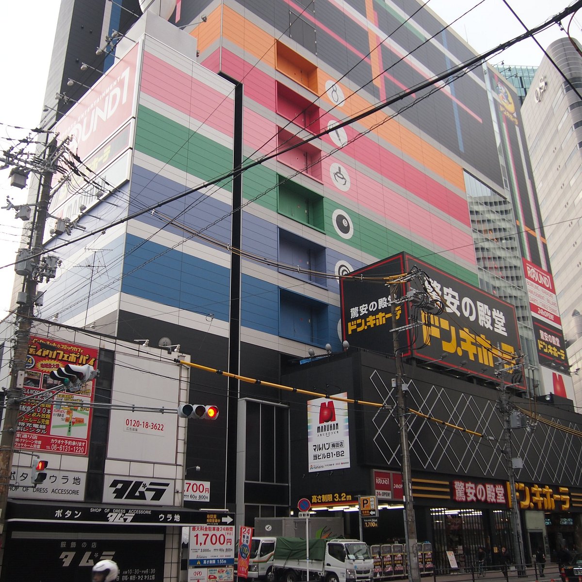 ドンキホーテ梅田本店を完全解剖！24時間の真相と失敗しないフロア攻略