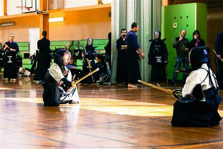 朝日大学剣道部の神髄｜「峻潔」の精神で全国の頂点に挑む強豪の真実