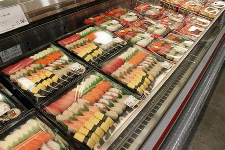 コストコ寿司の光と影｜圧倒的コスパの裏にある鮮度・品質の真実と失敗しない選び方