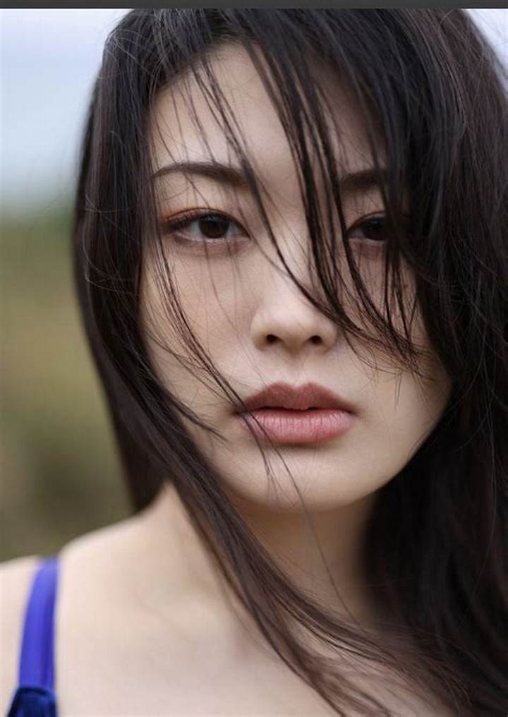 風吹ケイとは何者か：グラビアで注目される理由と歩み