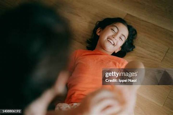 「Japanese Feet Tickle」とは何か：足くすぐり文化と安全な楽しみ方