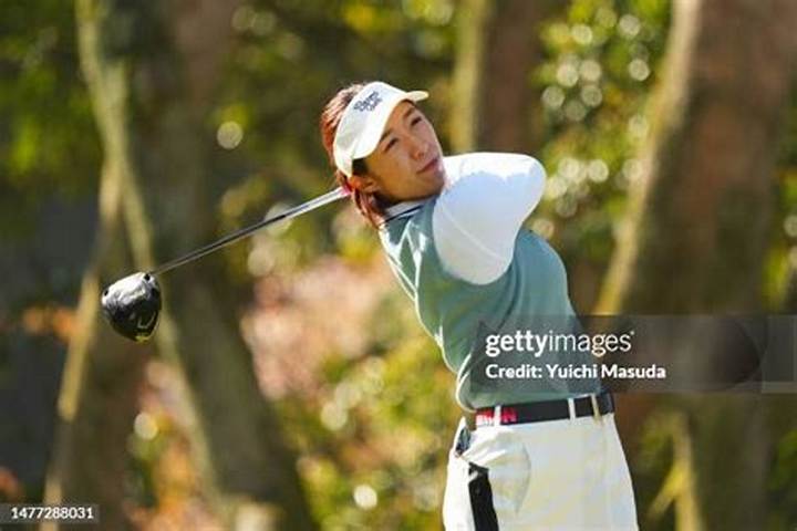 小竹瑠奈の真実：12歳から始めたゴルフ人生とプロ講師への道