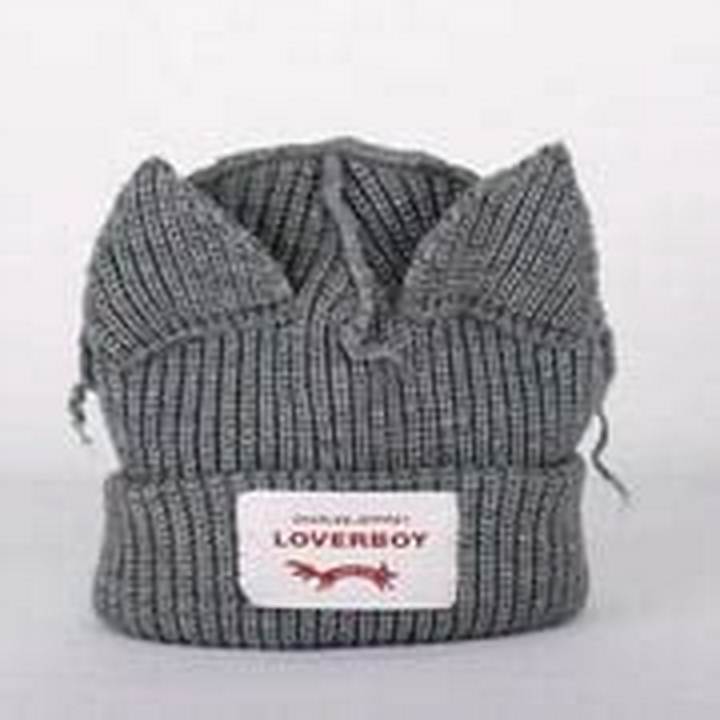 Loverboy公式ニット帽完全ガイド|人気の秘密と購入方法