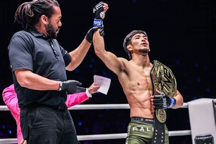 奈良裕也「チョキチョキ」伝説: 初代おしゃれキングが築いたモードの革命