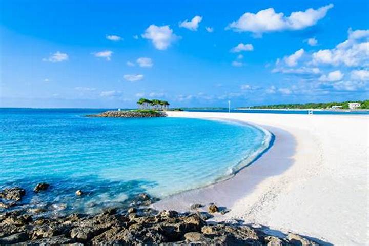 沖縄ダイヤモンドビーチの真実｜恩納村の隠れ天然海岸と絶景の安全攻略法