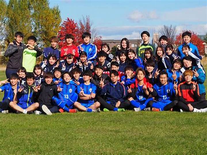 札幌医科大学サッカー部｜白衣とスパイクを履き替える若きドクターたちの文武両道と伝統の軌跡