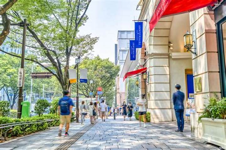 代々木上原の隠れた名脈「上原仲通り商店街」が紡ぐ昭和レトロと最先端カルチャーの共存