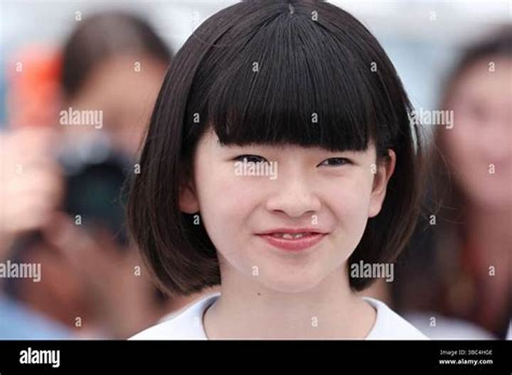 鈴木由衣の「顔」に魅了される理由：素顔の魅力からメディアでの表情、視覚的インパクトを徹底検証