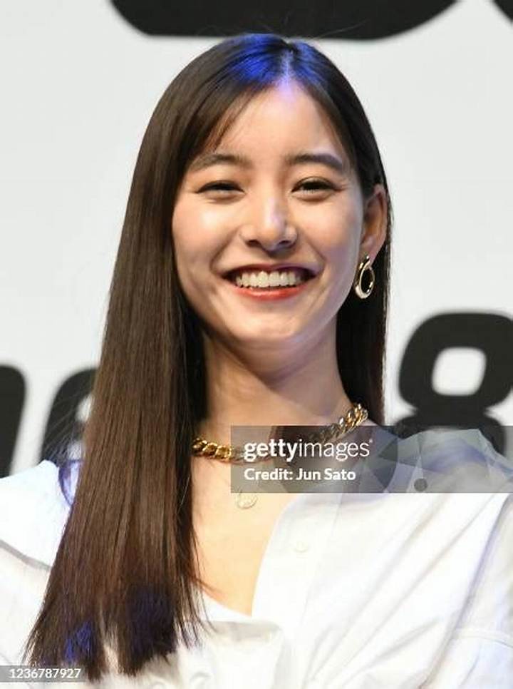 新木優子の検索トレンド「パンチラ」の真相｜拡散する噂の構造とメディアの倫理