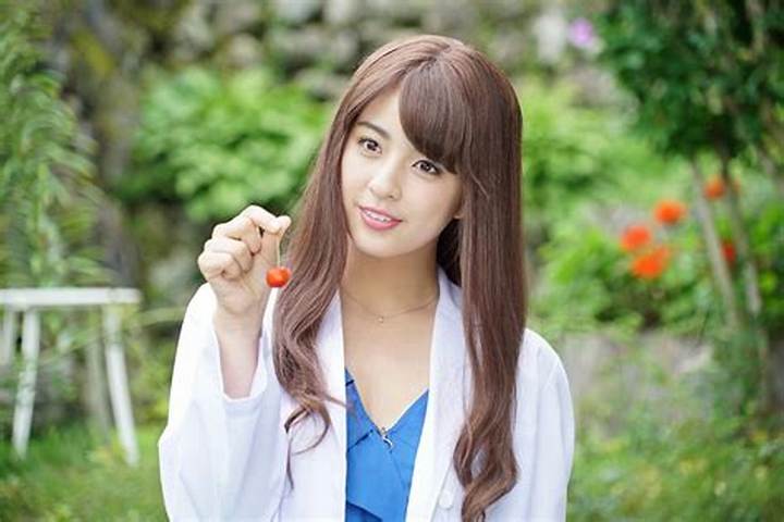 柳ゆり菜 ヌードの光と影
